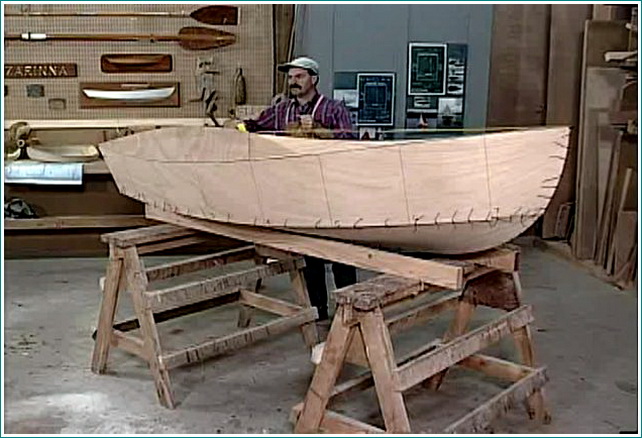 Начинающим судостроителям. Как построить лодку-плоскодонку. Какая для лодки нужна древесина