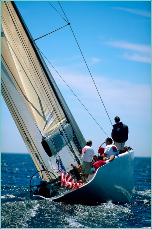Tony Rae of the Young America Team Steering Spirit of Rhode Island (USA-39)